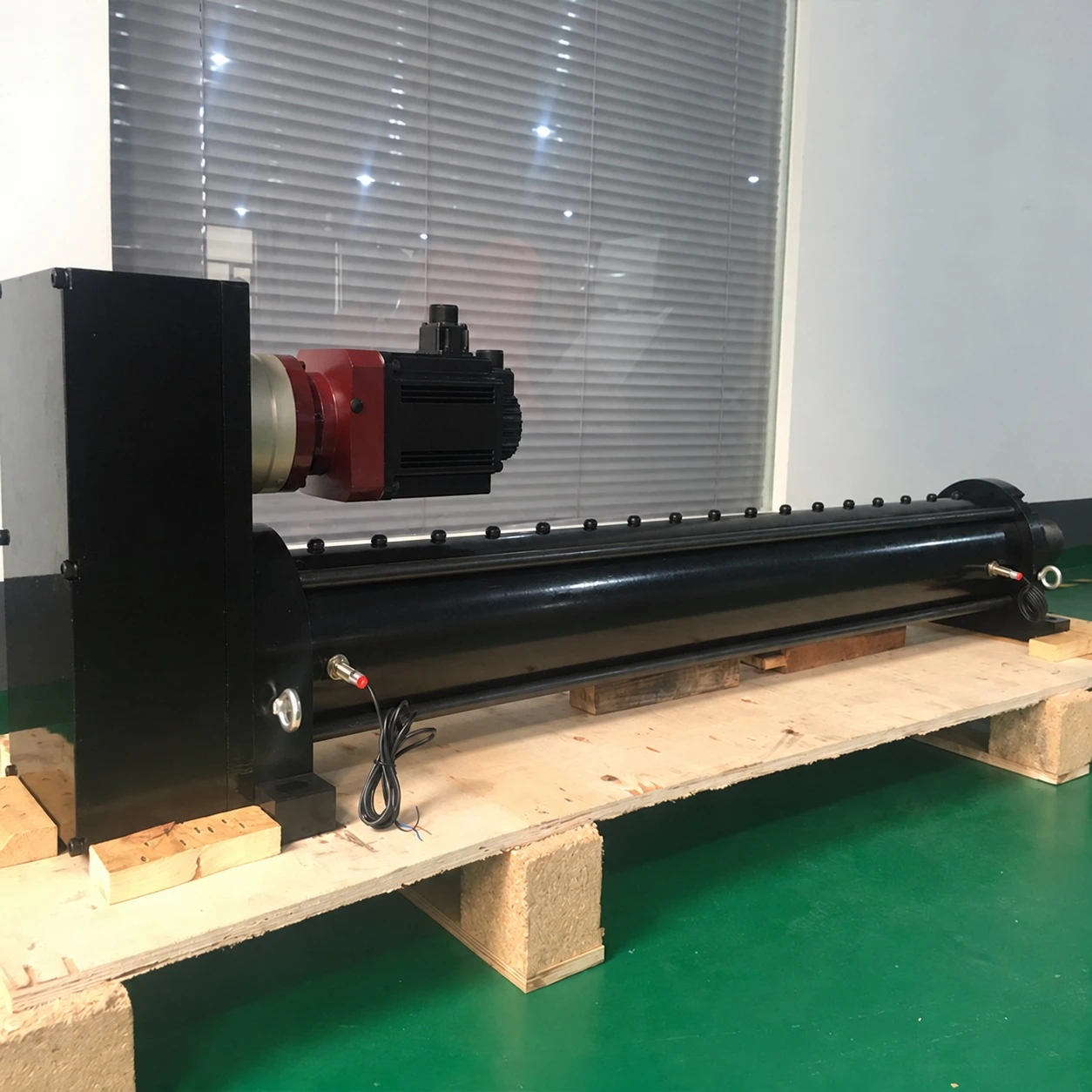 Heavy-duty servo electric cylinder